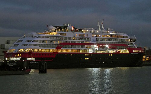 MS Fridtjof Nansen ship photo 2