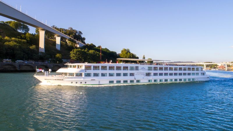 ms Infante Don Henrique ship photo 2