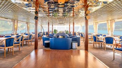 ms La Boheme ship photo 19