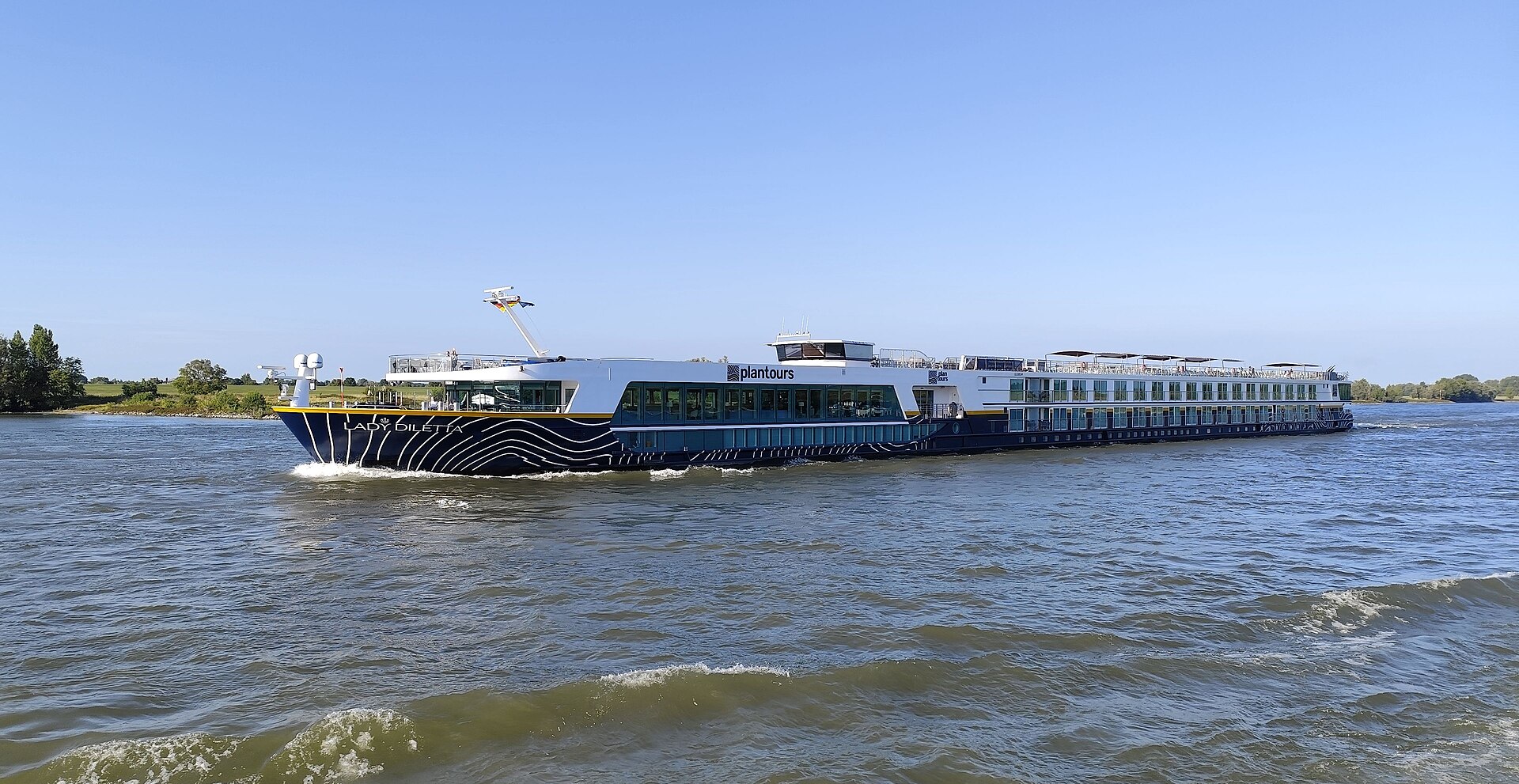 MS Lady Diletta cruise ship