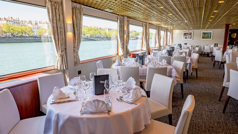 ms Mistral ship photo 17