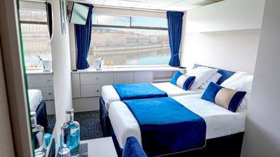 ms Mistral ship photo 12