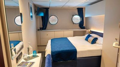ms Mistral ship photo 9