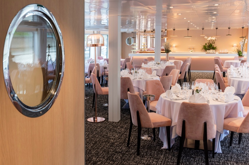 ms Renoir ship photo 7