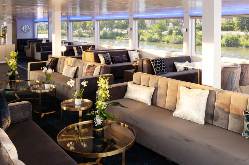 ms Victor Hugo ship photo 9