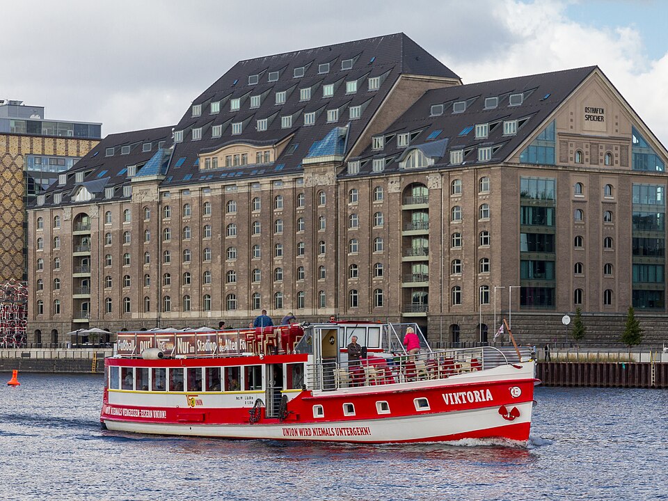 MS Viktoria ship photo 2