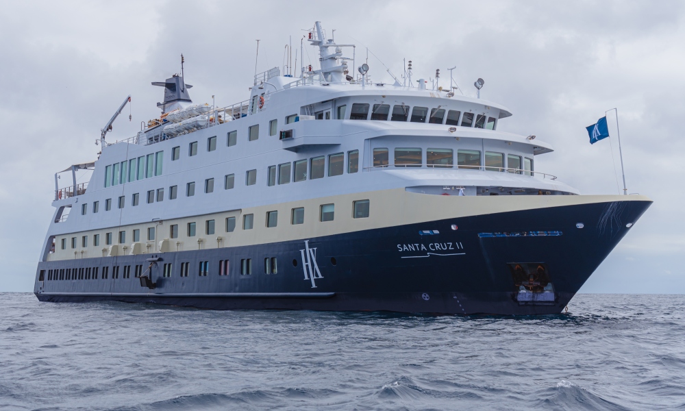 MV Santa Cruz II Galapagos ship photo 1