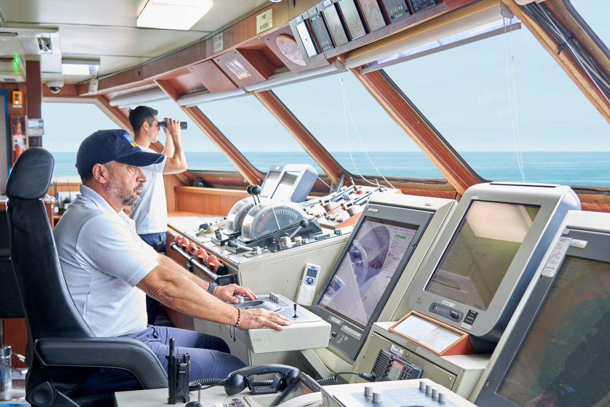 National Geographic Islander 2 ship photo 7