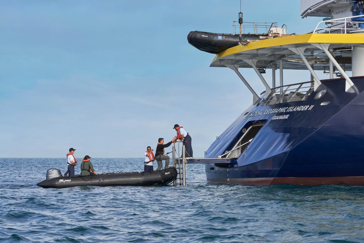National Geographic Islander 2 ship photo 10