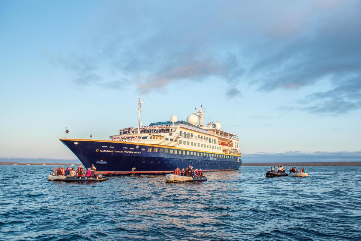 National Geographic Islander 2 ship photo 2