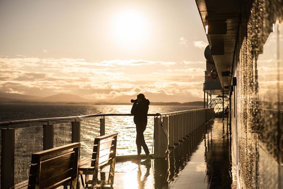 National Geographic Resolution ship photo 5