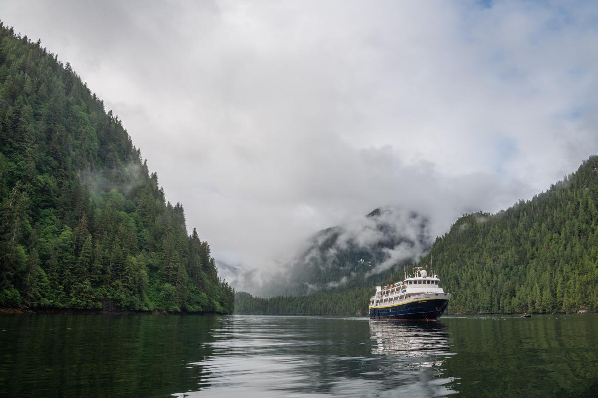 National Geographic Sea Lion ship photo 2