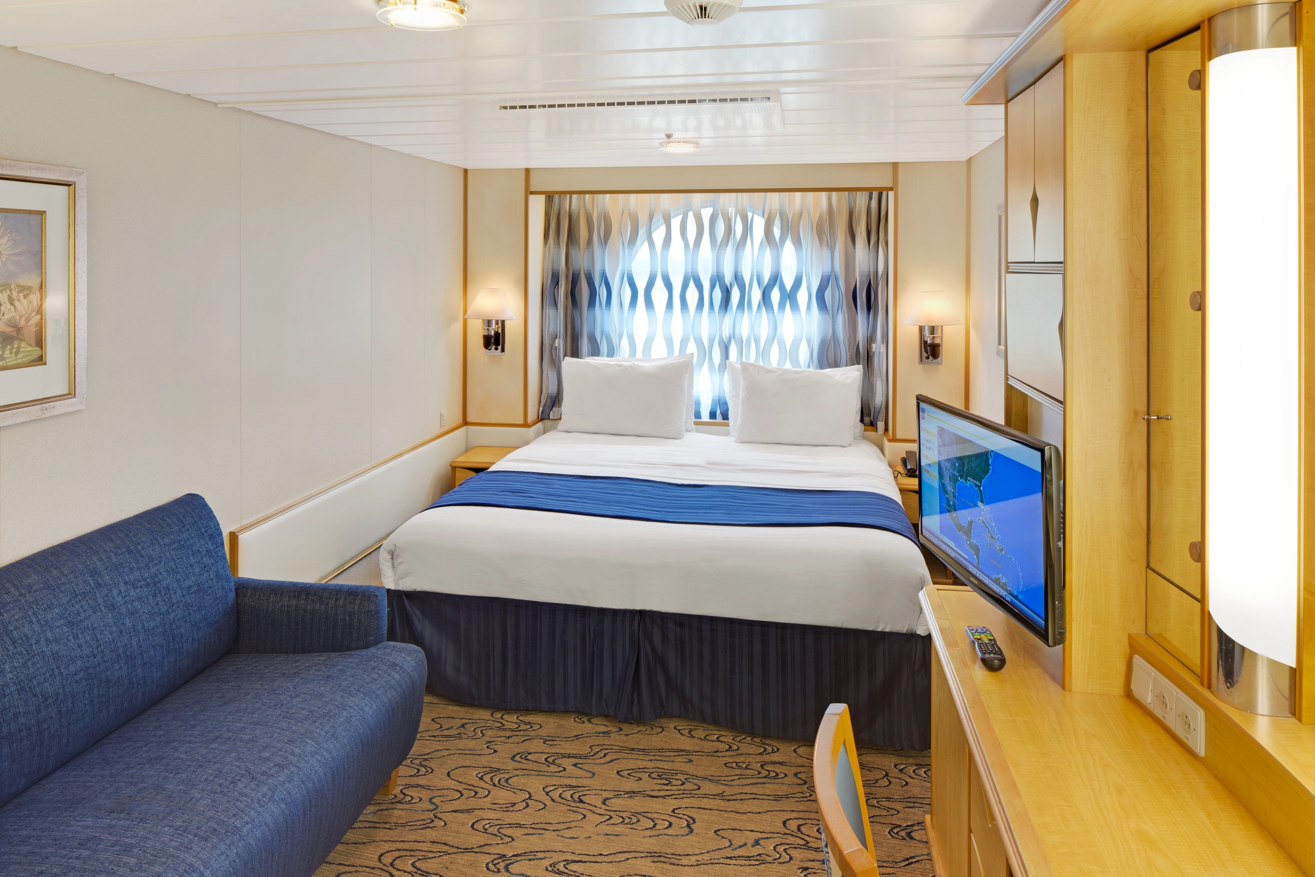 Navigator of the Seas ship photo 7