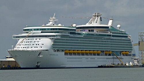 Navigator of the Seas ship photo 4