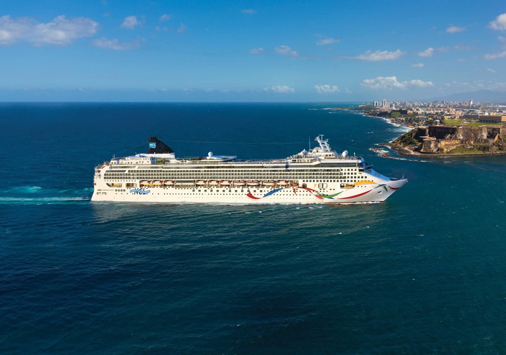 Norwegian Dawn ship photo 4