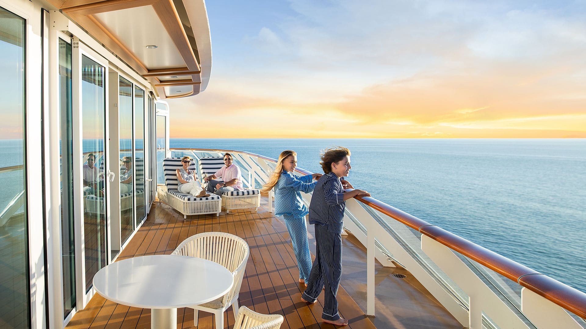 Norwegian Encore ship photo 8