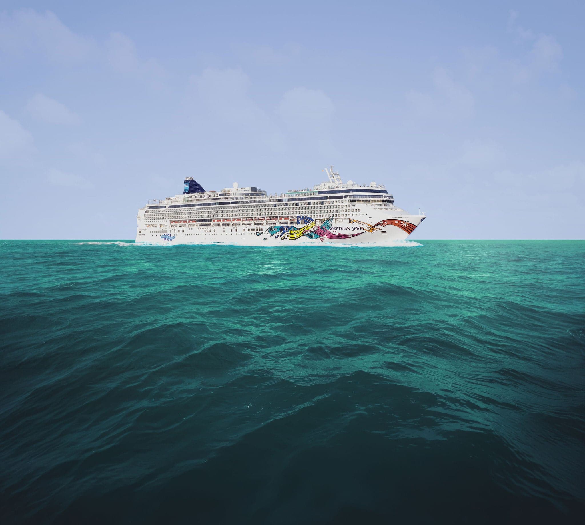 Norwegian Jewel ship photo 1