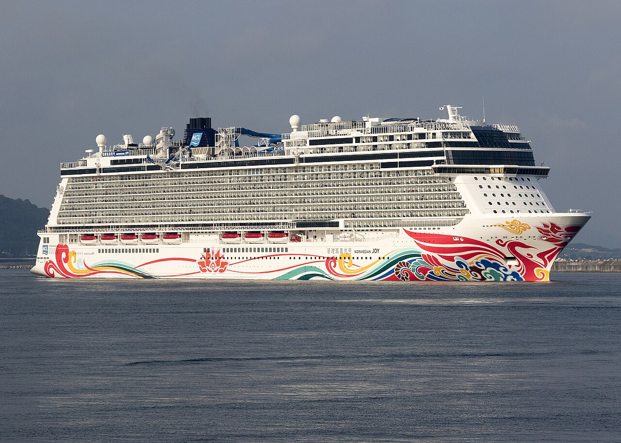 Norwegian Joy ship photo 1