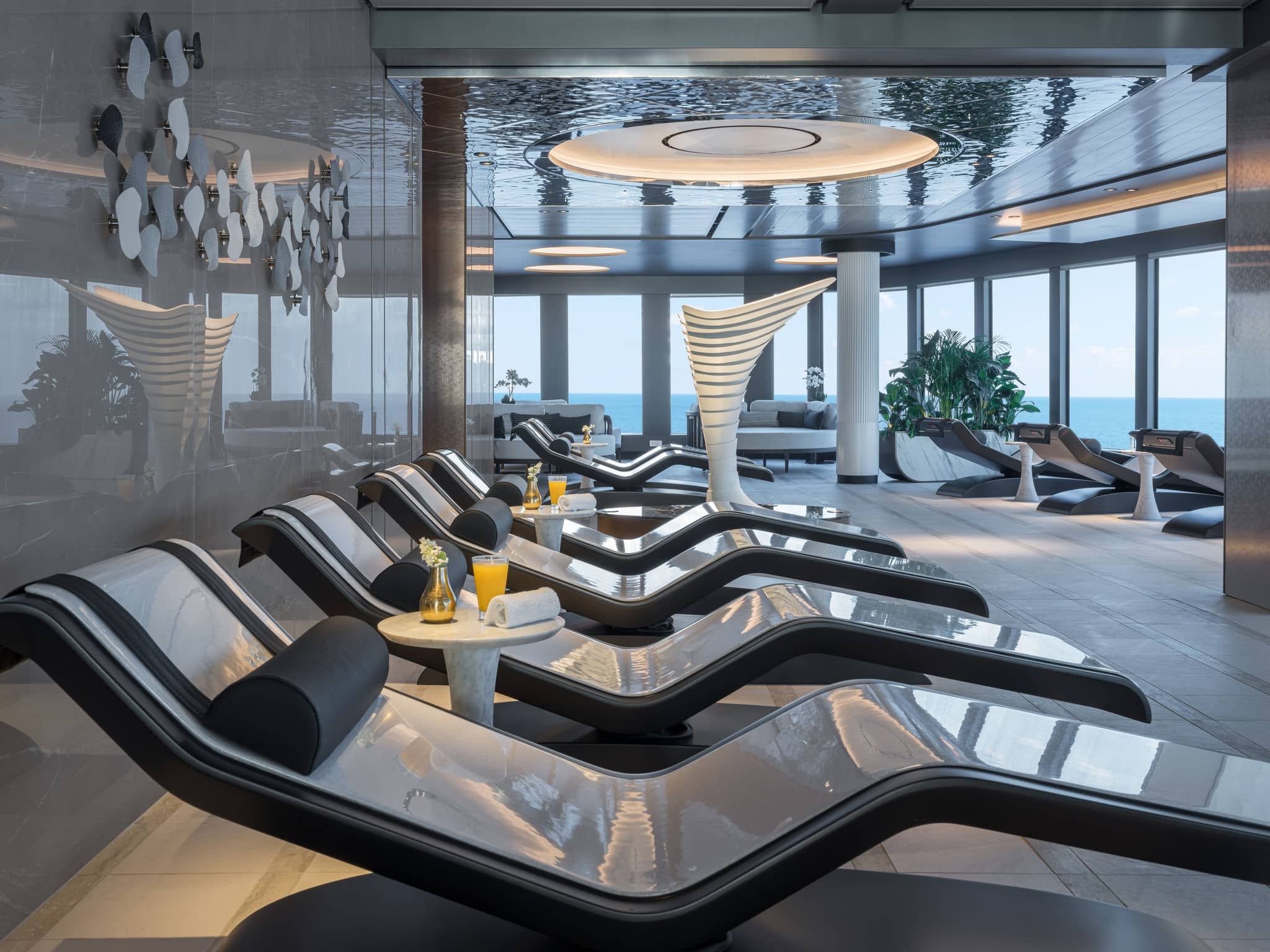 Norwegian Joy ship photo 10