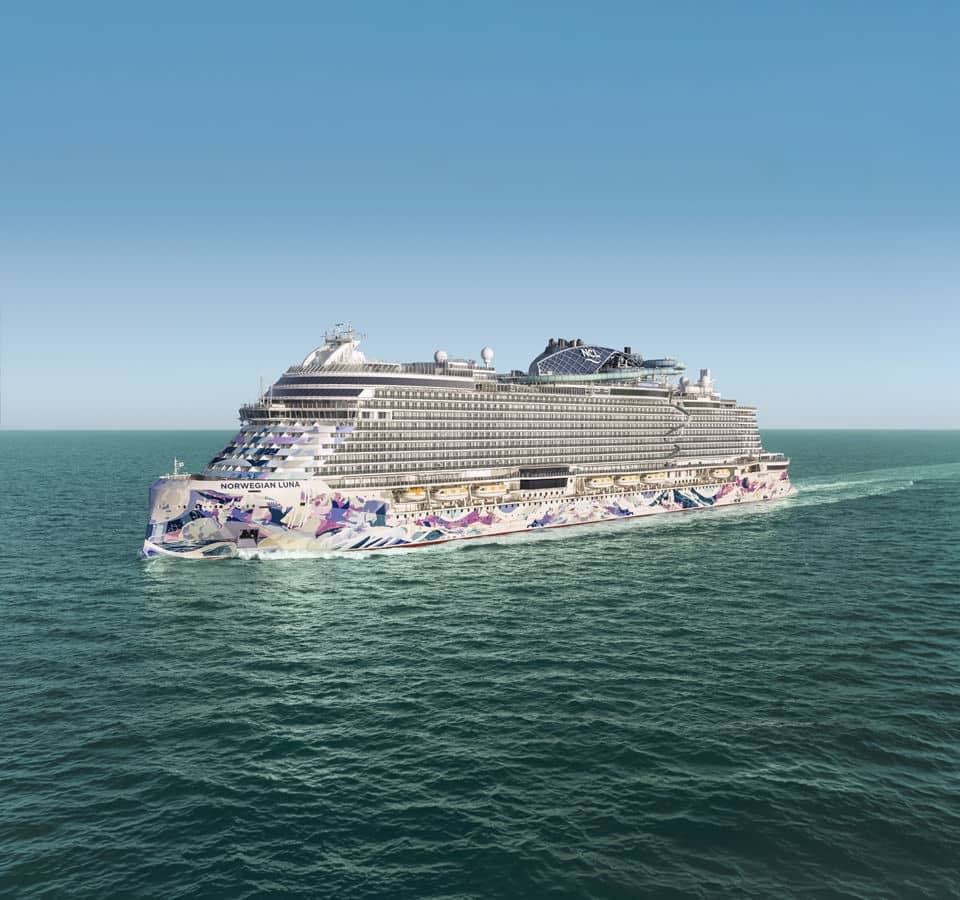 Norwegian Luna cruise ship