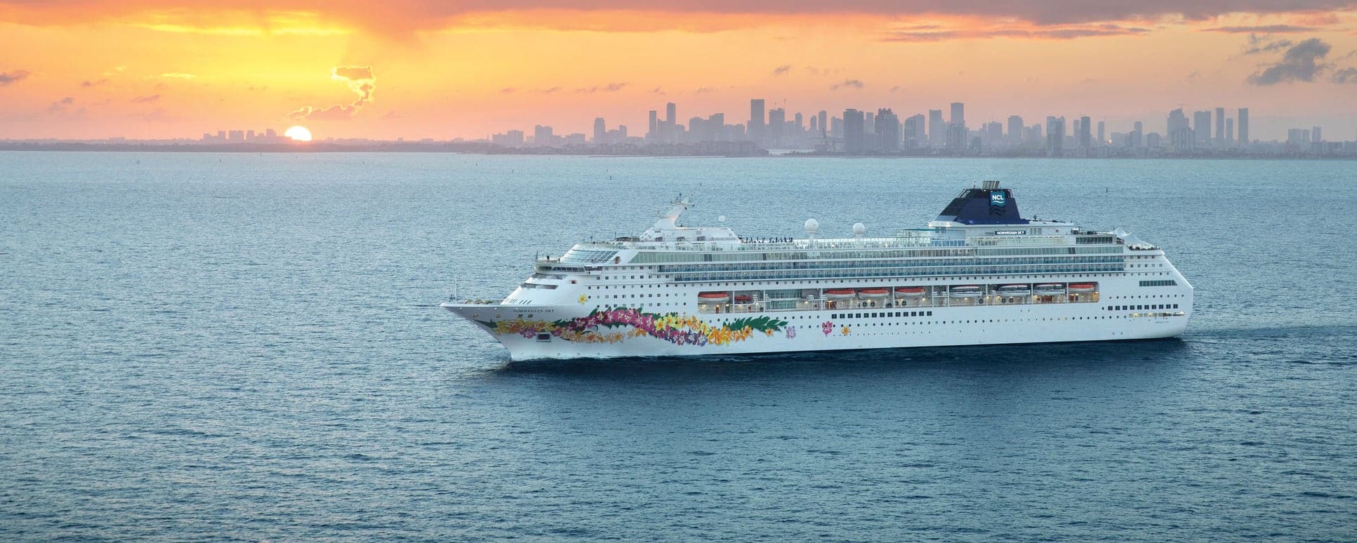 Norwegian Sky ship photo 4