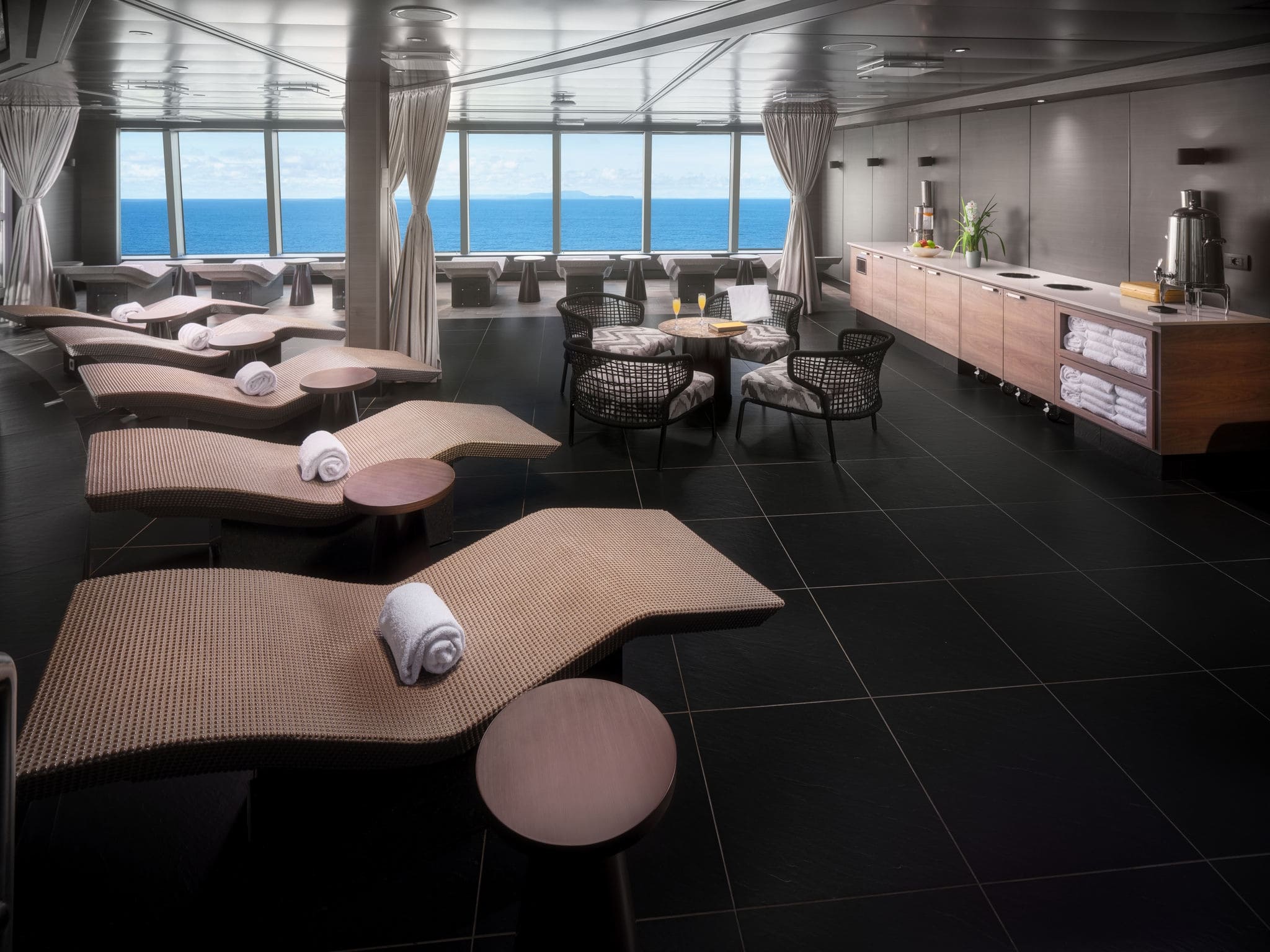 Norwegian Spirit ship photo 6
