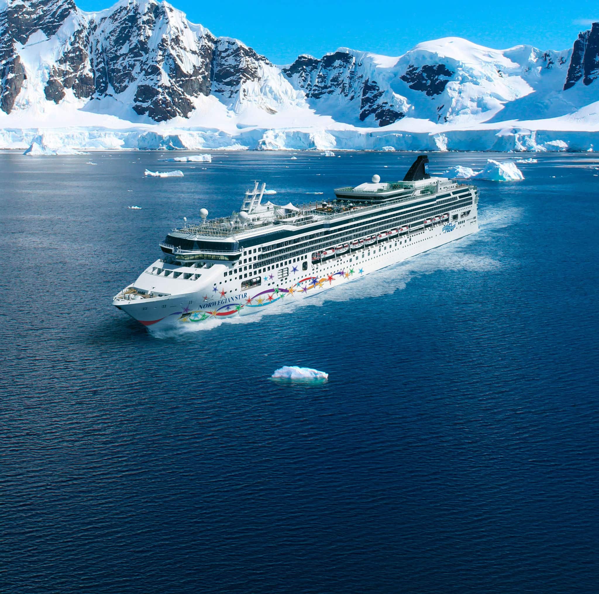 Norwegian Star ship photo 1