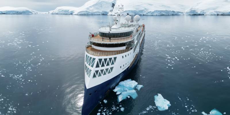 Ocean Explorer ship photo 6