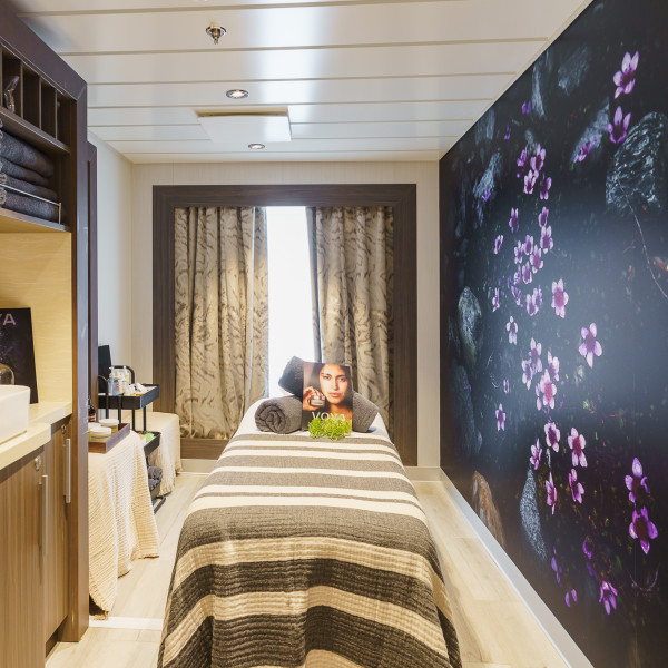 Ocean Explorer ship photo 54
