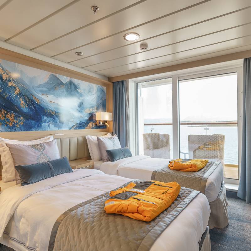 Ocean Explorer ship photo 33