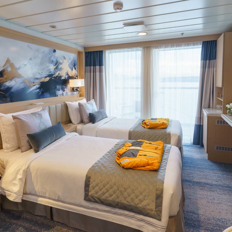 Ocean Explorer ship photo 31