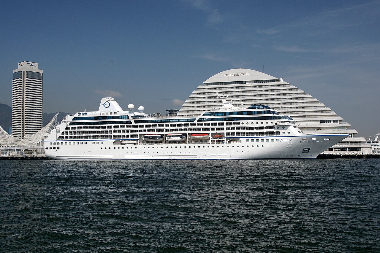 Oceania Nautica-Aurelia cruise ship