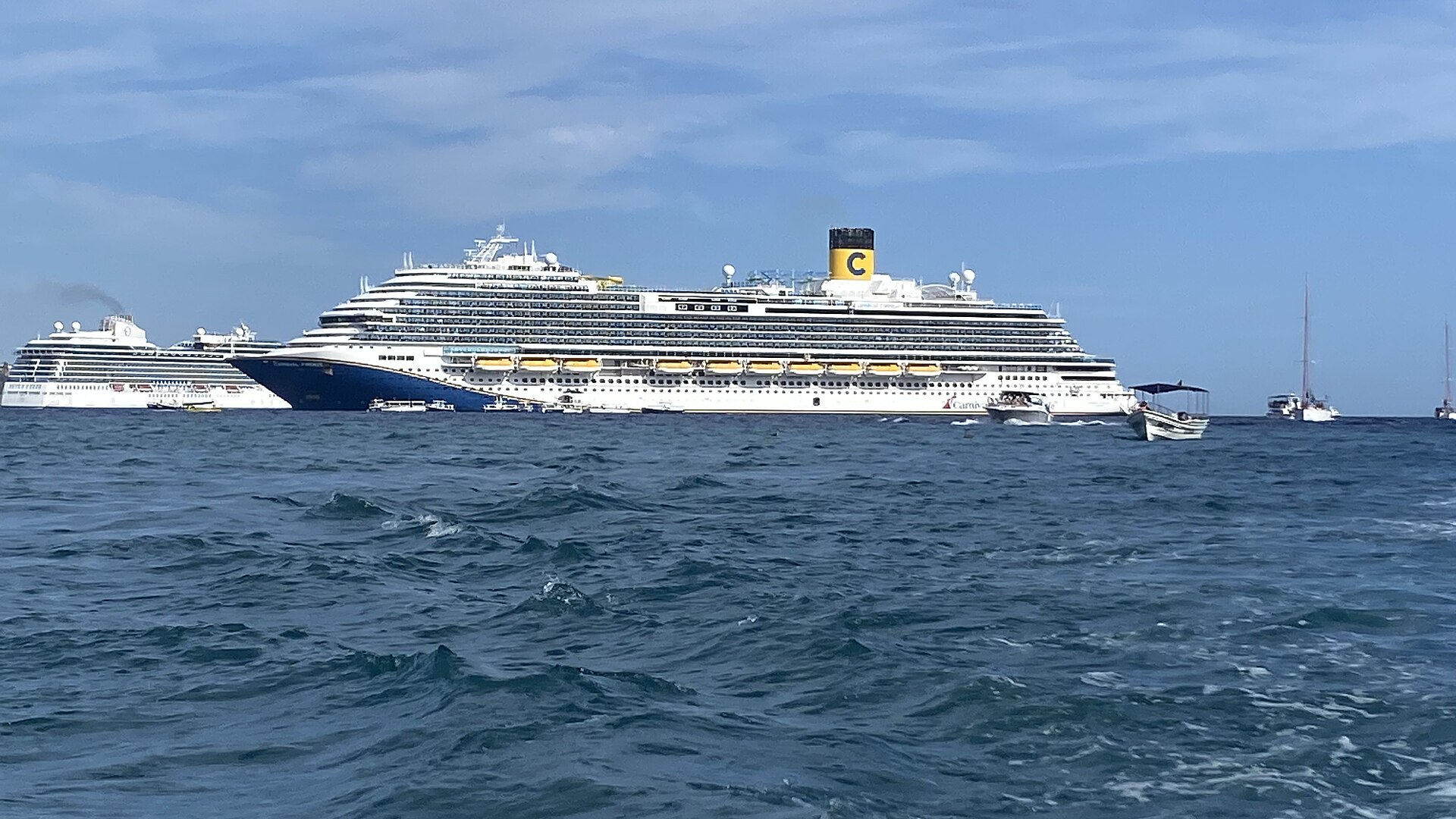 Oceania Vista ship photo 1