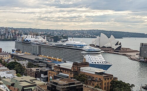 Ovation of the Seas ship photo 5
