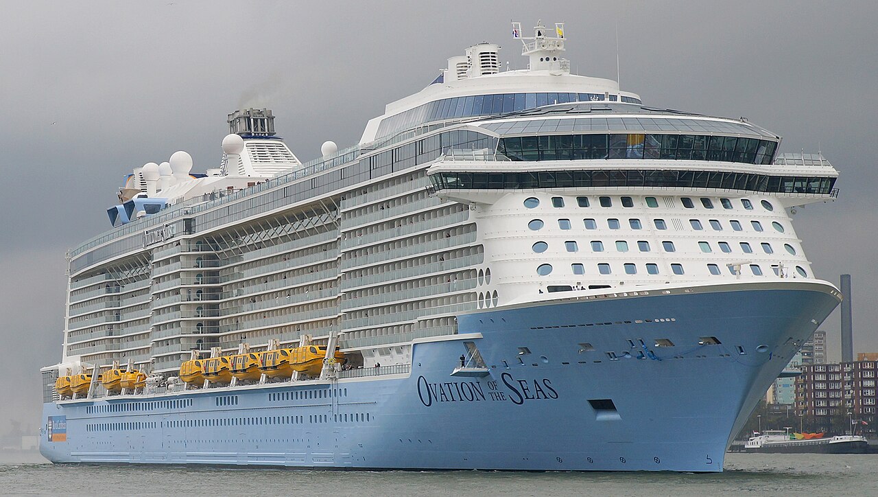 Ovation of the Seas ship photo 1