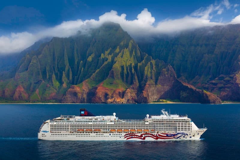 Pride of America ship photo 2