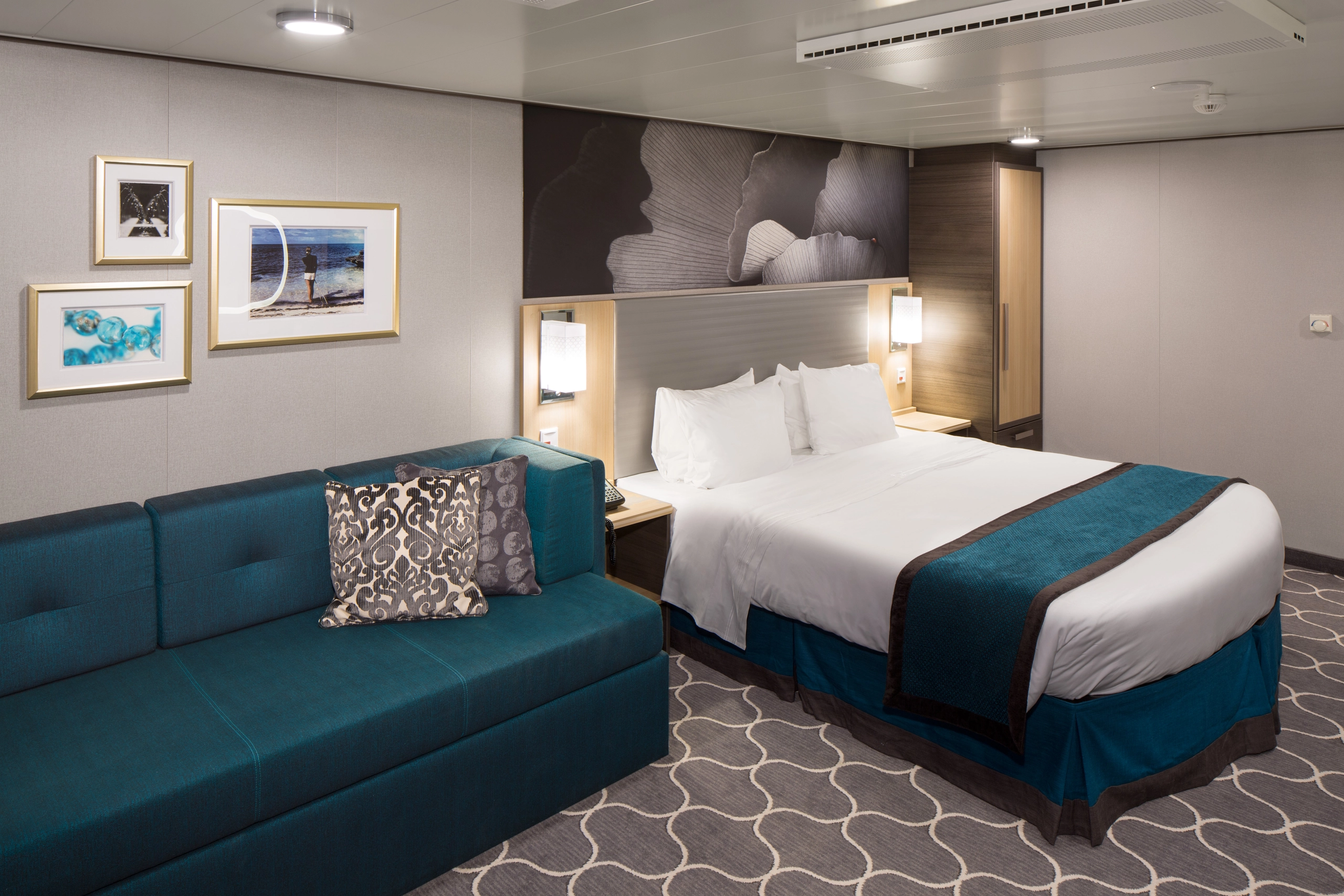 Quantum of the Seas ship photo 5