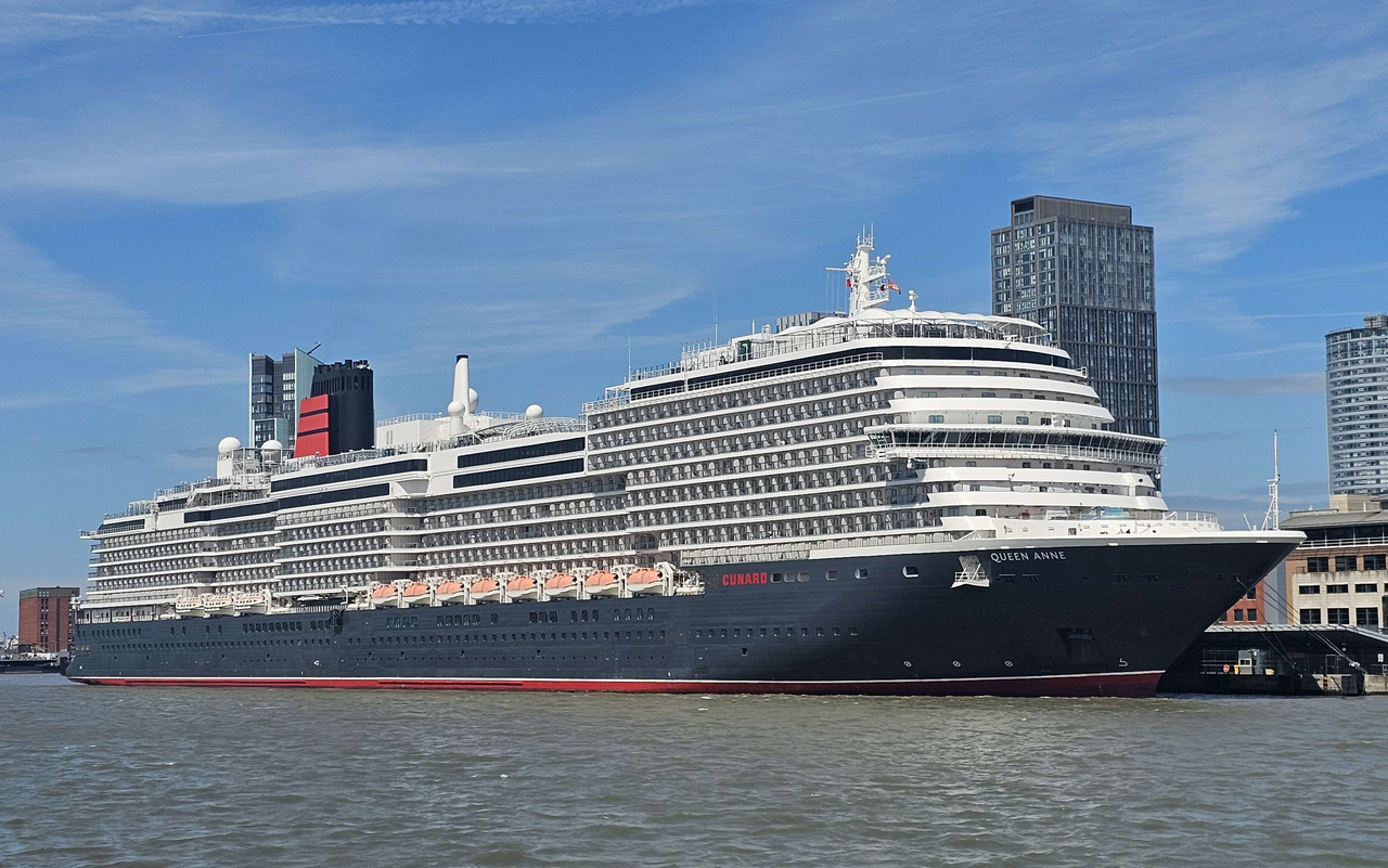 Queen Anne ship photo 3