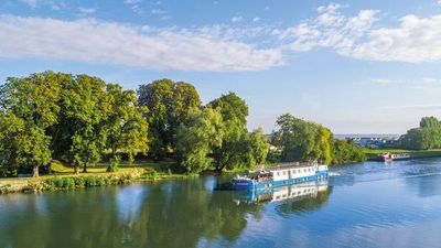 Raymonde barge ship photo 1