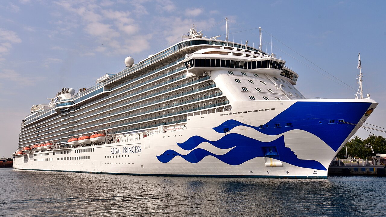 Regal Princess ship photo 1
