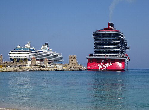 Resilient Lady ship photo 4