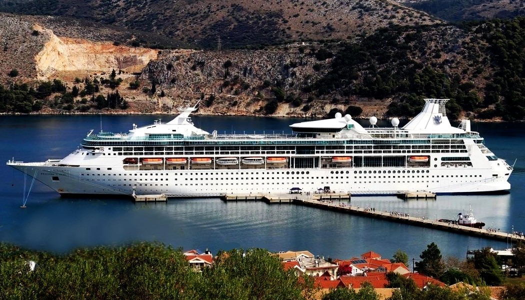 Rhapsody of the Seas ship photo 3