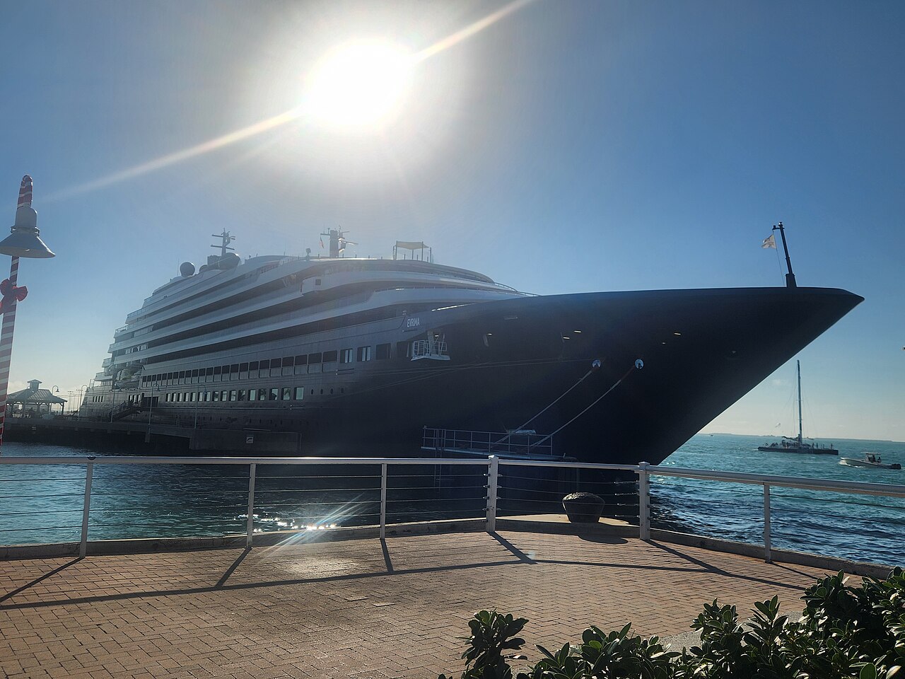 Ritz-Carlton Evrima ship photo 4
