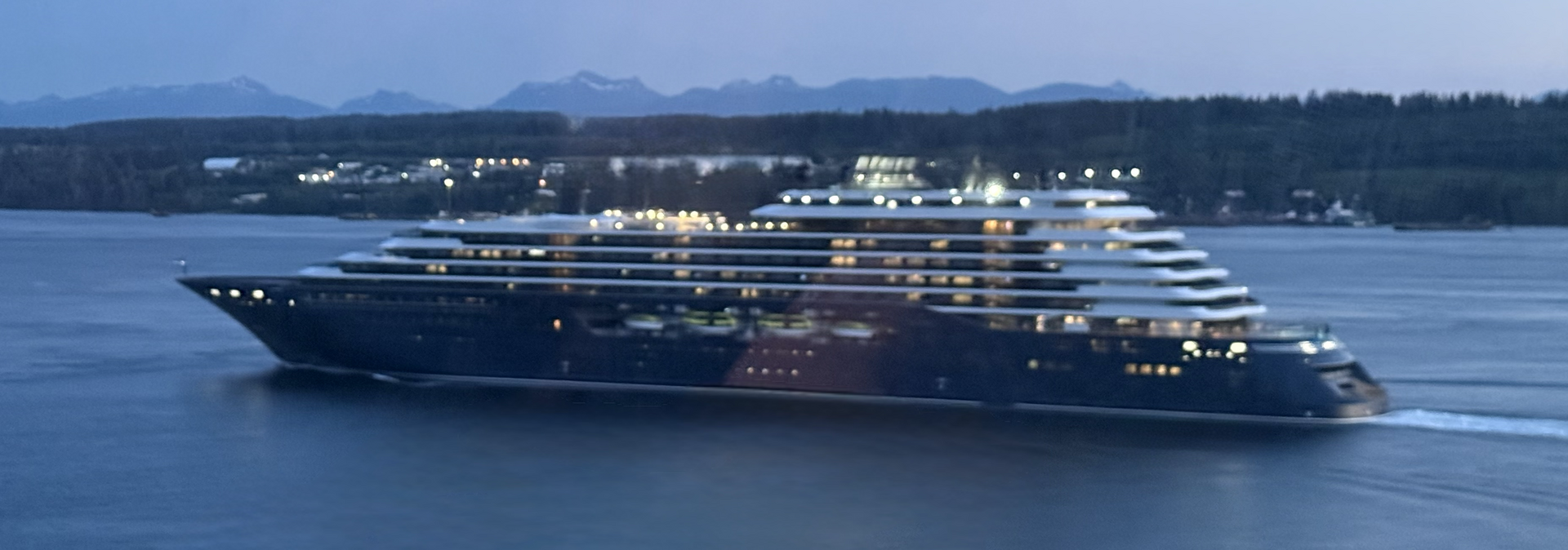 Ritz-Carlton Luminara cruise ship