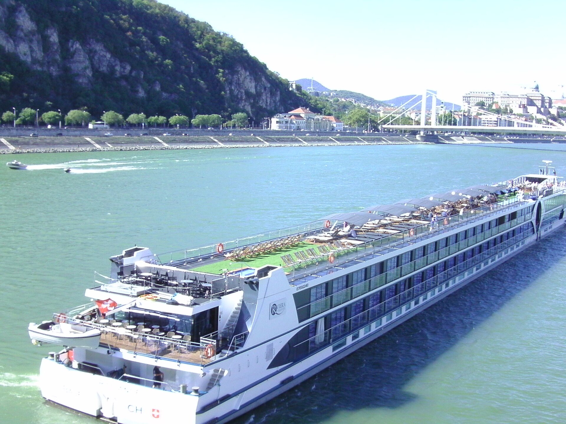 Riviera Radiance ship photo 2