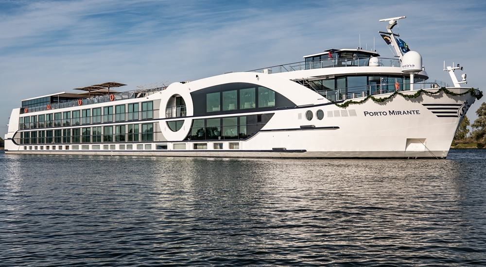 Riviera Rose ship photo 2