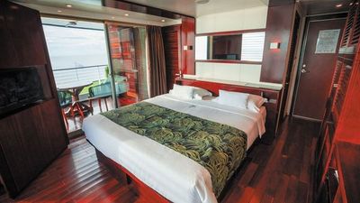 RV Indochine II ship photo 22