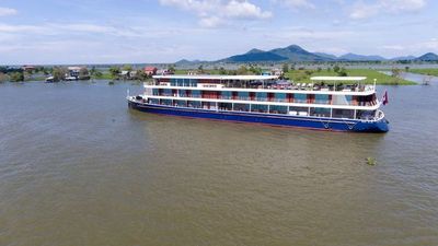 RV Indochine II ship photo 3