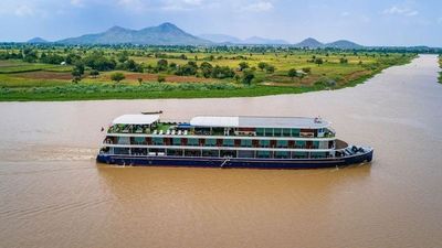 RV Indochine II ship photo 2