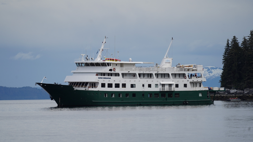 Safari Endeavour ship photo 2